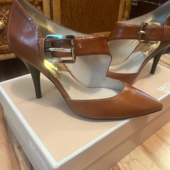 NIB Size 6.5 Michael by Michael Kors - Picture 3 of 3